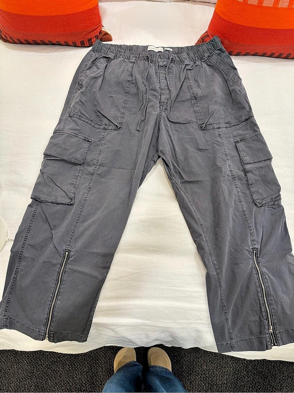 Abercrombie & Fitch Baggy Cargo Pull-On Pant Capri Pants Gray XL